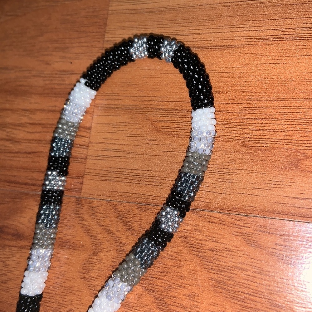 Beaded Keychain - Picture 2 of 5